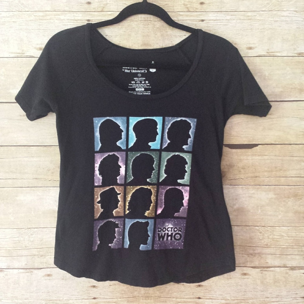 Her Universe Doctor Who Womens Small Raglan Shirt